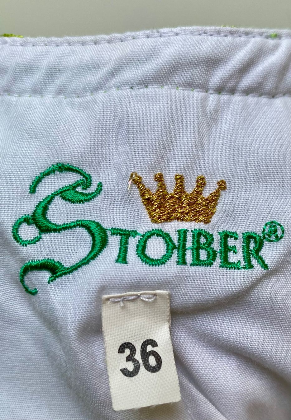 Costumi: Dirndl STOIBER t. 36 - Oktoberfest  Beer – Usato da Peseux venduto da Gilloss 7