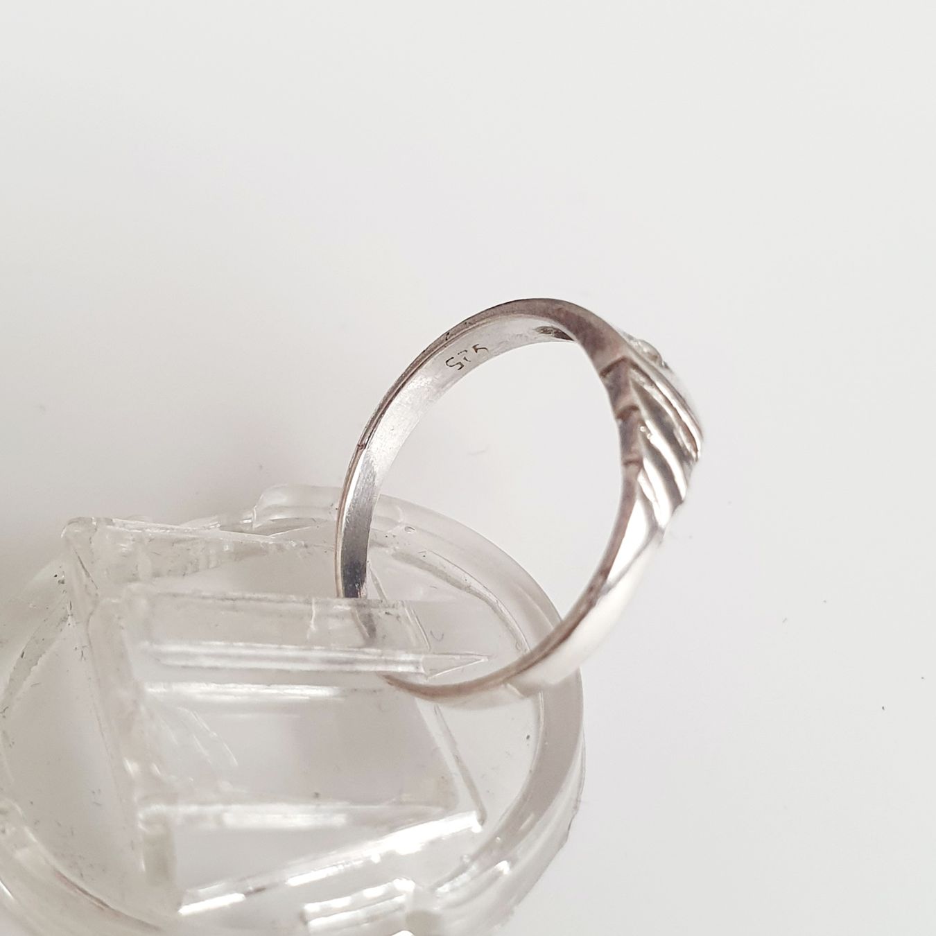 Anelli: silber Ring 925 mit einem kleinen Stein gr. 16,7 mm  – Usato da Kreuzlingen venduto da Wunderkiste123 8