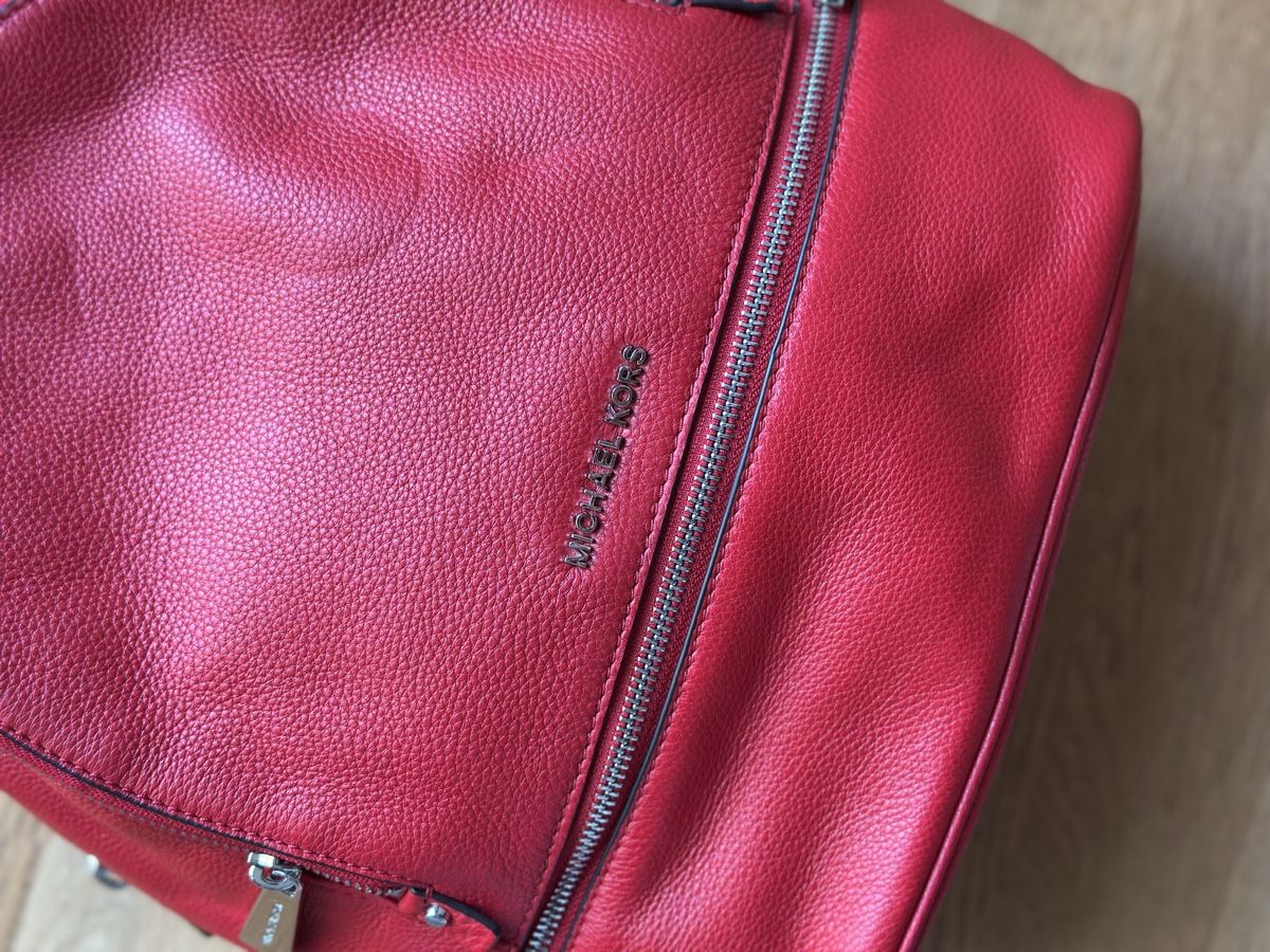 Michael Kors Zaini: Michael Kors Rucksack, Leder rot – Nuovo (secondo la descrizione) da Basel venduto da FatmaCan52 9