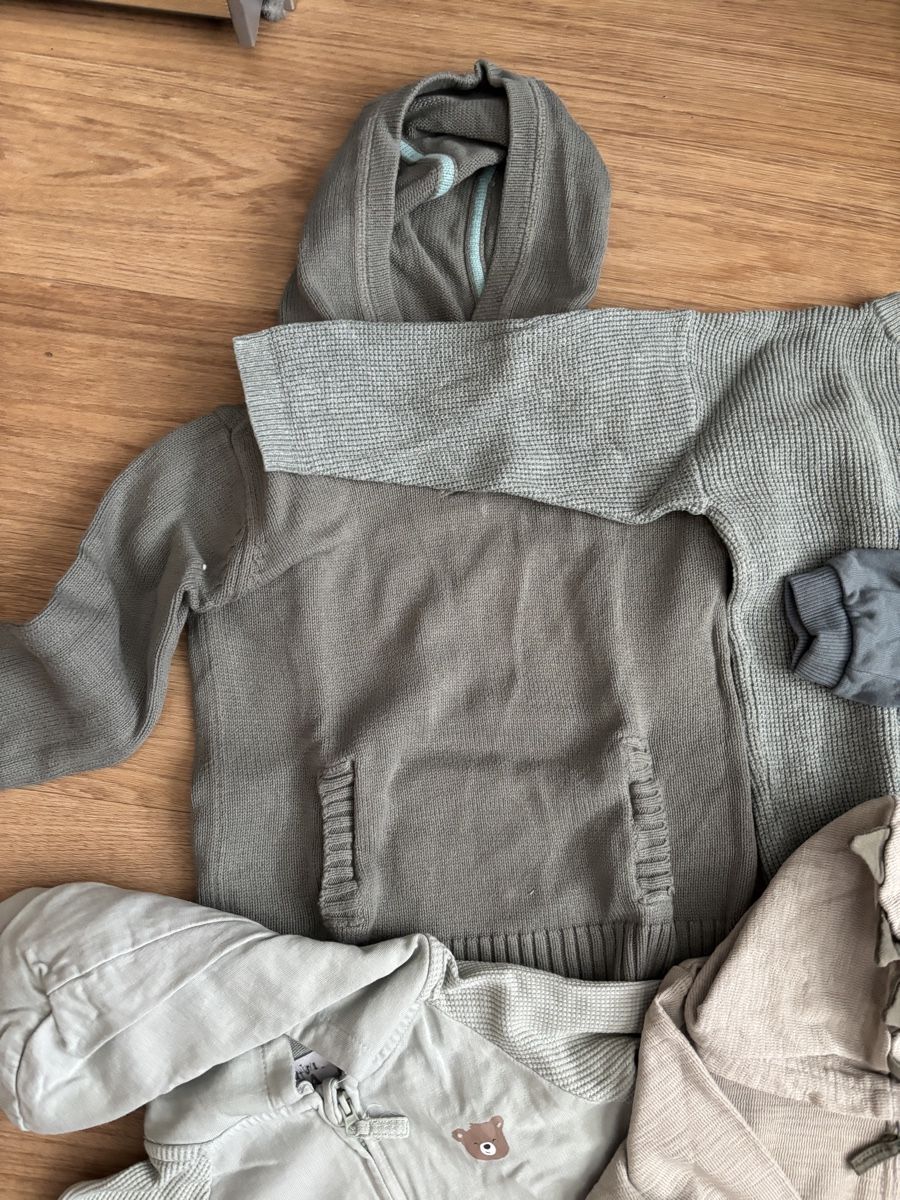 H&M Maglioni & Felpe: Pullis von H&M und C&A Grösse 92/98 – Usato da Bern venduto da ateranimus 1