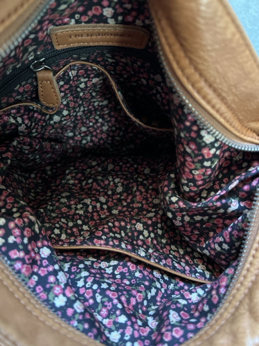 FredsBruder Borse da donna: FREDsBruder Ledertasche gross – Usato da Therwil venduto da blubblubblubb 3