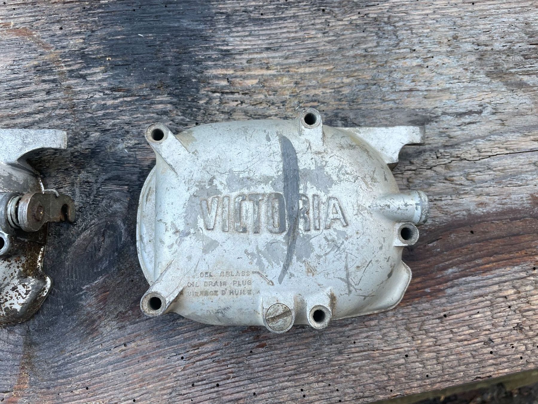 Victoria Mofas: Victoria. – Gebraucht aus Leytron von ACLEONARD01 2