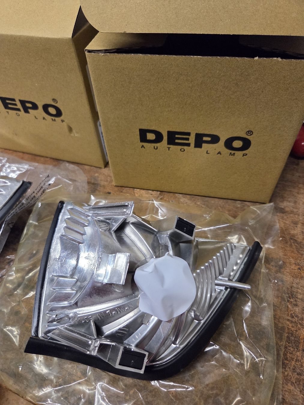 BMW Tutti pezzi di ricambio auto: BMW E36 Blinker Vorne L & R [NEU] – Nuovo e nell'imballaggio originale da Rothrist venduto da Aegi4852 4