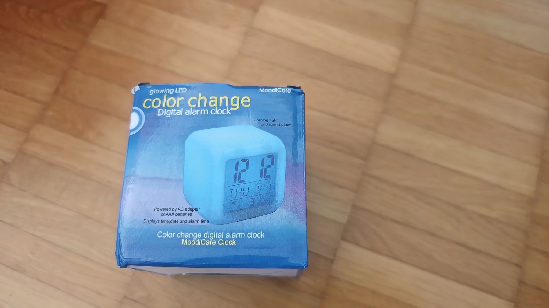 Sveglie: Wecker Uhr mit LED Lichtwechsel – Nuovo (secondo la descrizione) da Jona venduto da Kapuzinermoench 1