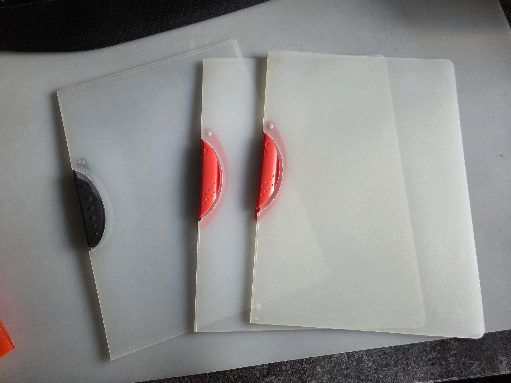 Ordner: div. Büromaterial (Mappen, Register, usw.) – Gebraucht aus Lostorf von _Venus_ 7