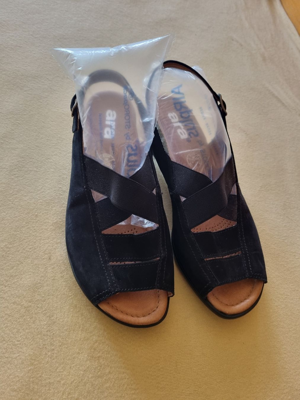 Ara Damenschuhe: Ara Sandalen – Neu (gemäss Beschreibung) aus Aesch BL von mutti04