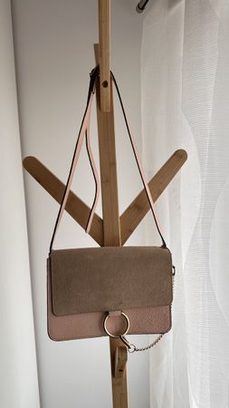 Umhängetasche aus Leder