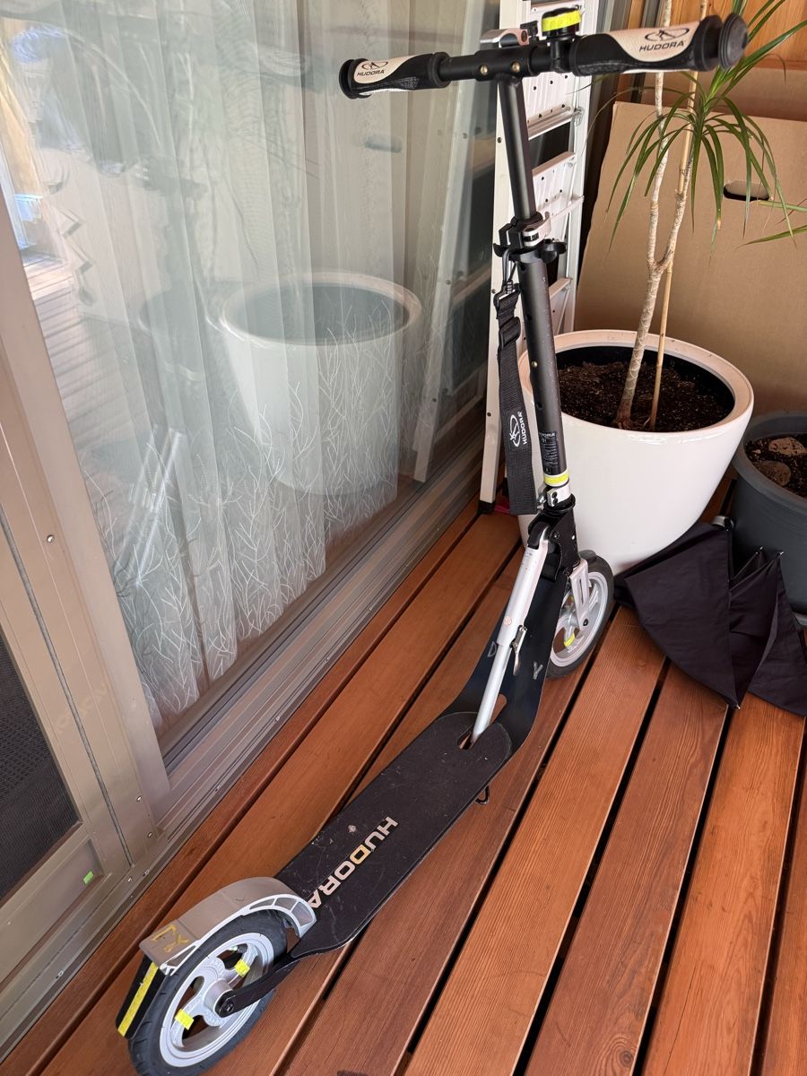 Hudora Fahrzeuge für Kinder: Trottinett HUDORA fast neu – Gebraucht aus Basel von svetlana010 2