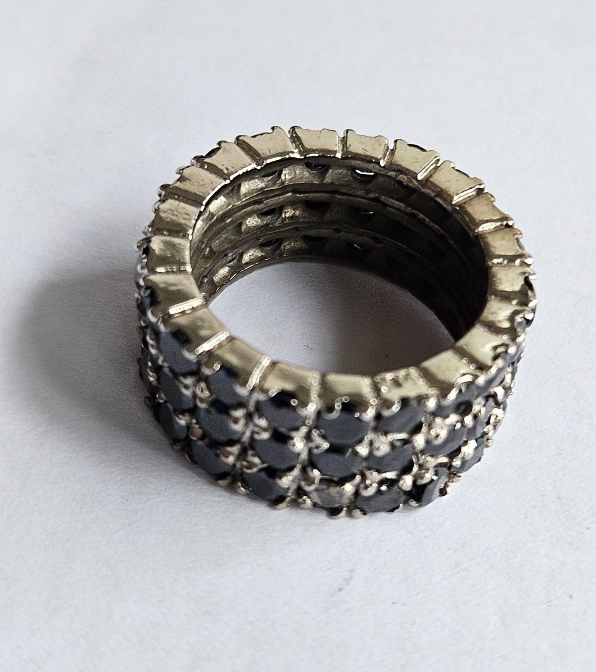 Onyx Ringe: Ring  black Onyx drei reihig Grösse 54 – Neu (gemäss Beschreibung) aus Zürich von adriben 7