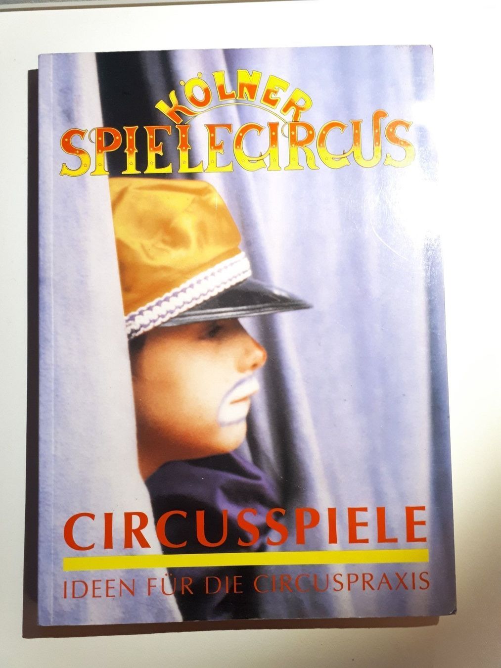 Bücher: Circusspiele – Gebraucht aus Dietikon von Buchantiqdietikon