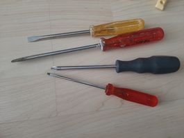 K..48) Schraubenzieher gemäss Bilder