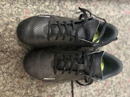 Fussballschuh Noppenschuh von Nike Euro 34