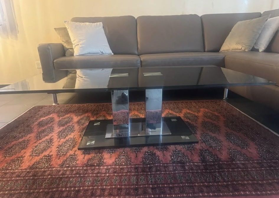 Tavoli: Schwarzer Glas Couchtisch - Modernes Design – Usato da Muttenz venduto da mer_8vq9 2