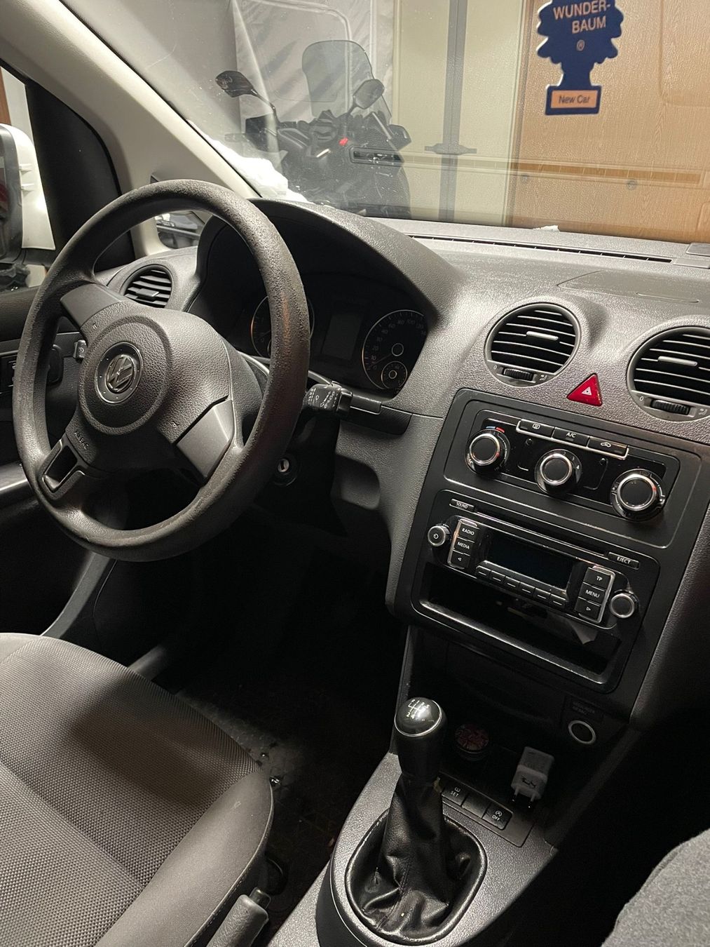 VW Automobili: VW Caddy 1.6 – Usato da Grand-Lancy venduto da A.P_ 5