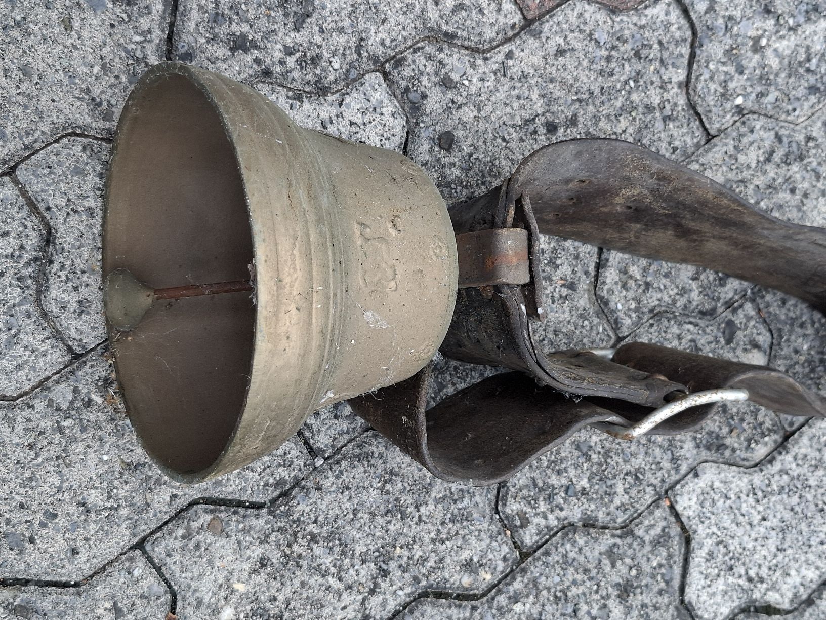 Campanacci mucche: belle cloche a vendre – Usato da Villeneuve venduto da BibiVintage 8