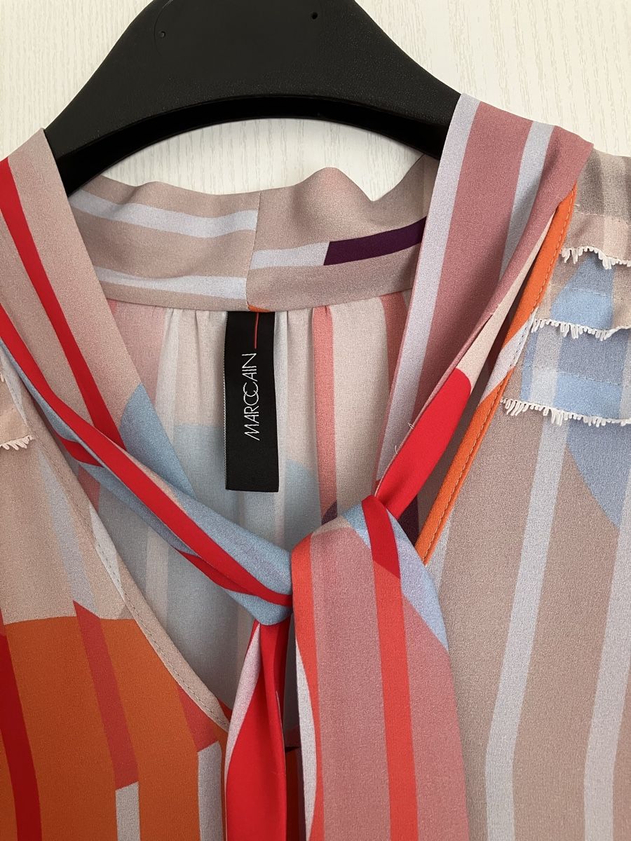 Marc Cain Robes: Marc Cain schönes Kleid N4/ 40 – D'occasion à Weiningen ZH par moon-55 1
