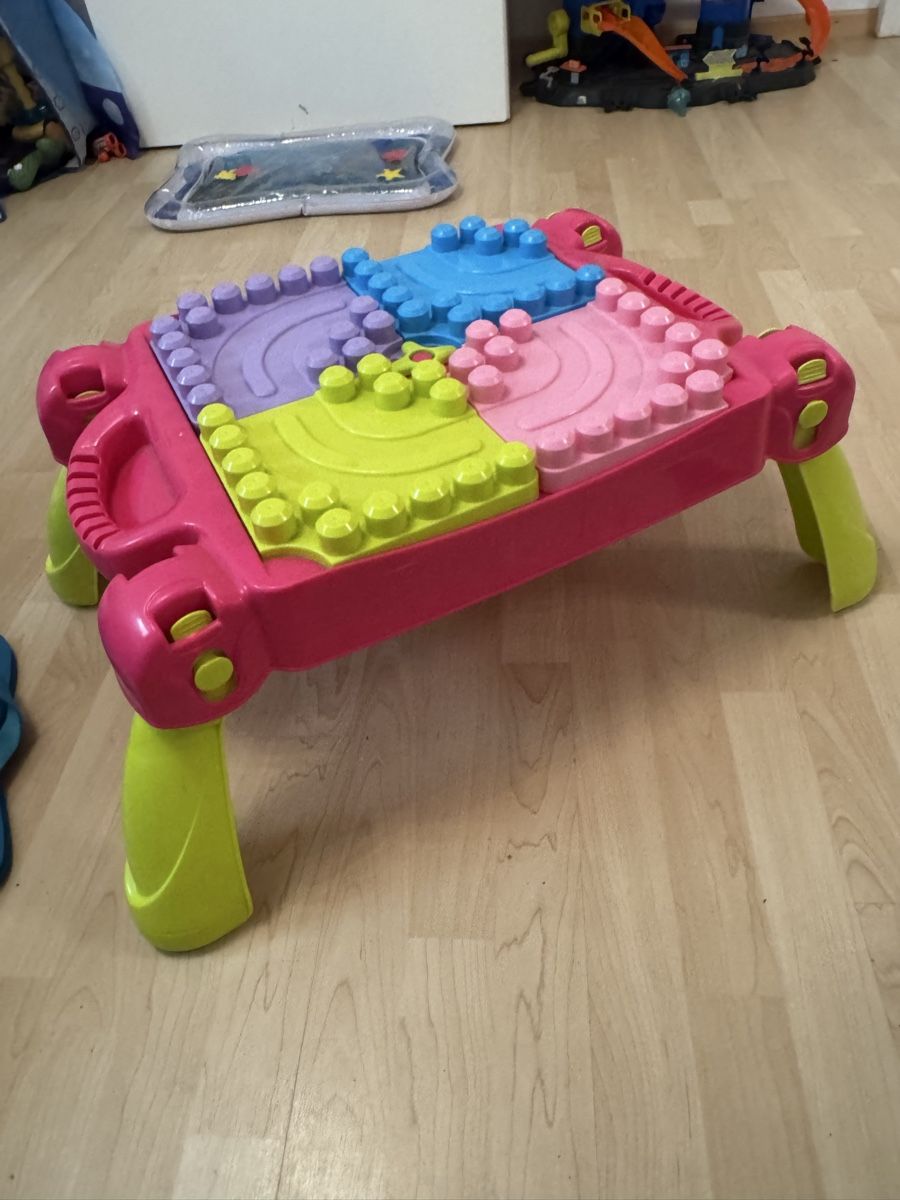 Spielzeuge: Mega Bloks Build n Learn Table – Pink – Gebraucht aus Wohlen AG von bongo8nunu 2
