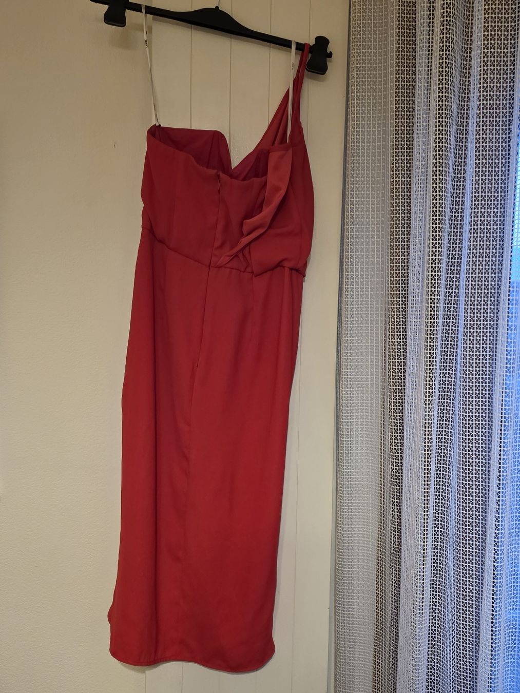 Vestiti: Robe de soirée rouge Abendkleid – Nuovo e nell'imballaggio originale da Corcelles-Payerne venduto da Shielddd 1