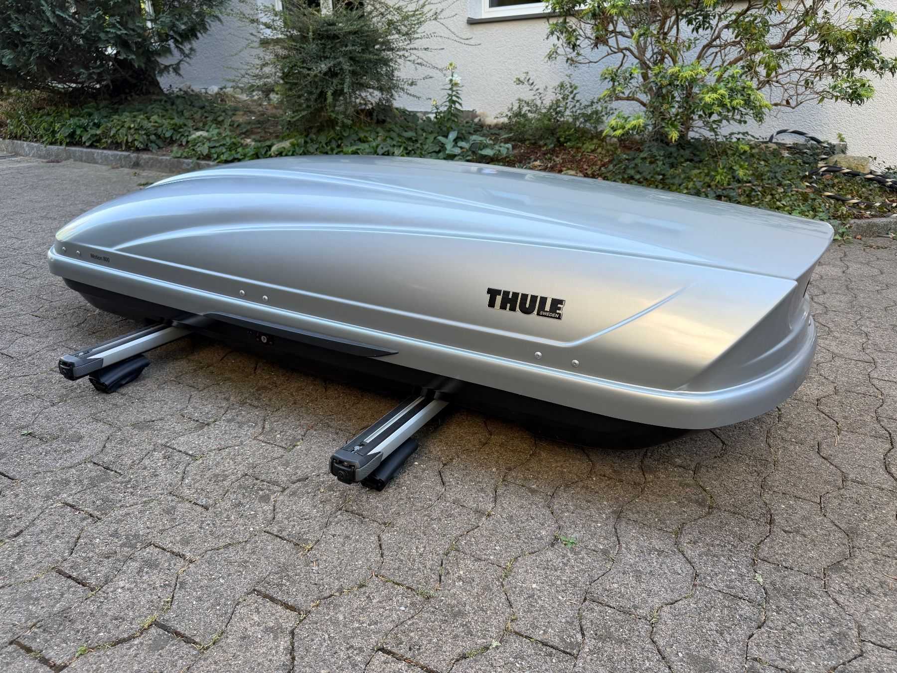 Thule Dachboxen: Thule Motion 800 Dachbox mit Dachträger Slide Bar – Gebraucht aus Roggwil TG von Zitronenmelisse