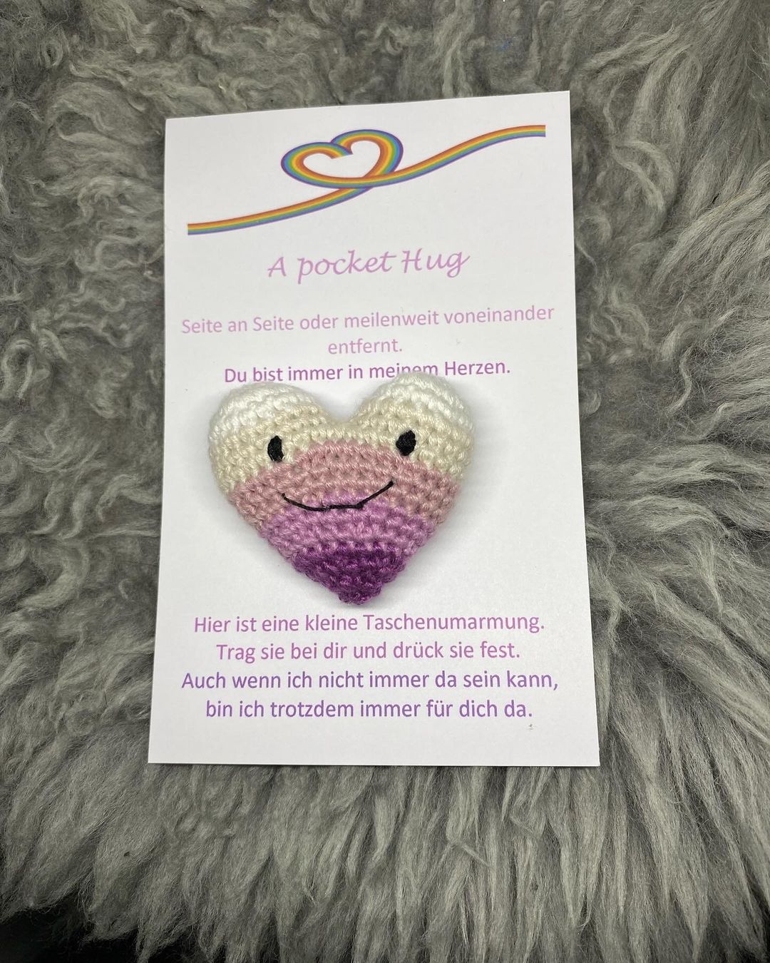 Cartoline: Pocket Hug – Nuovo e nell'imballaggio originale da St. Niklaus VS venduto da Wallis4ever
