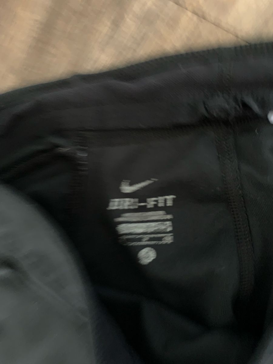 Nike Leggings: Nike Sportleggins – Usato da Emmen venduto da Bgucci_girl 5