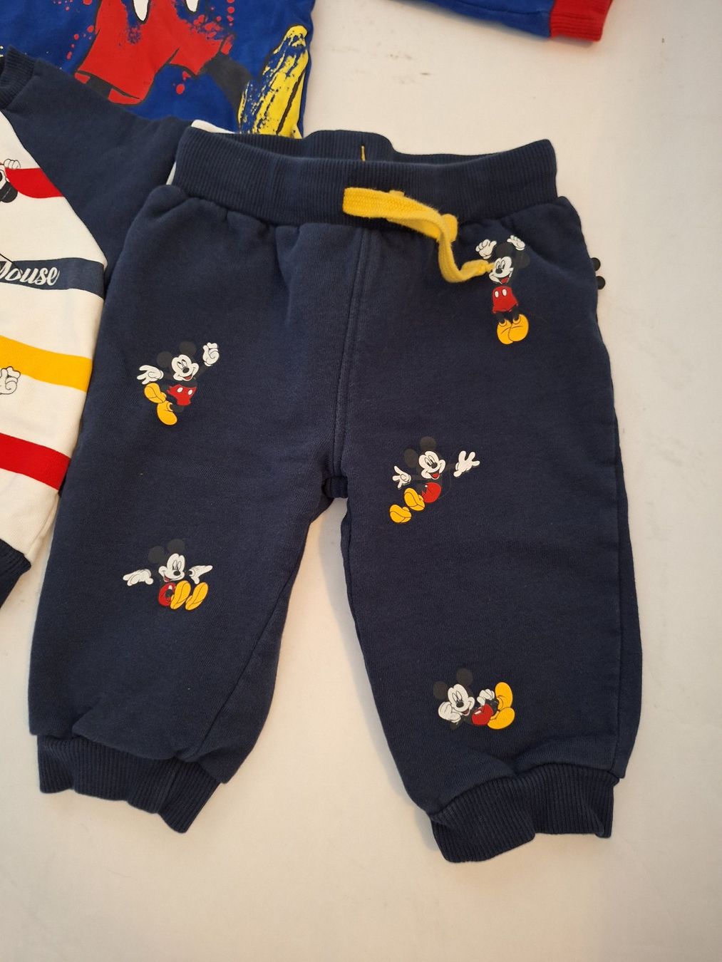 Lotti & Set di vestiti: kleiderpaket Mickey Mousse 6/9 Monate – Usato da Chur venduto da copino 1