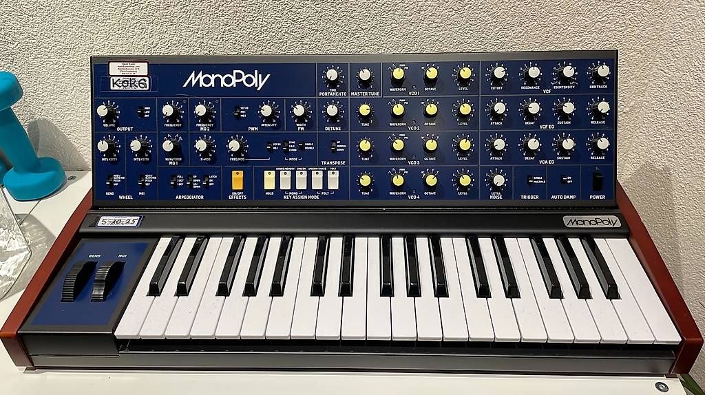Strumenti musicali: Roland Juno D7: (76 Tasten) – Nuovo e nell'imballaggio originale da Rudolfstetten venduto da Trance59