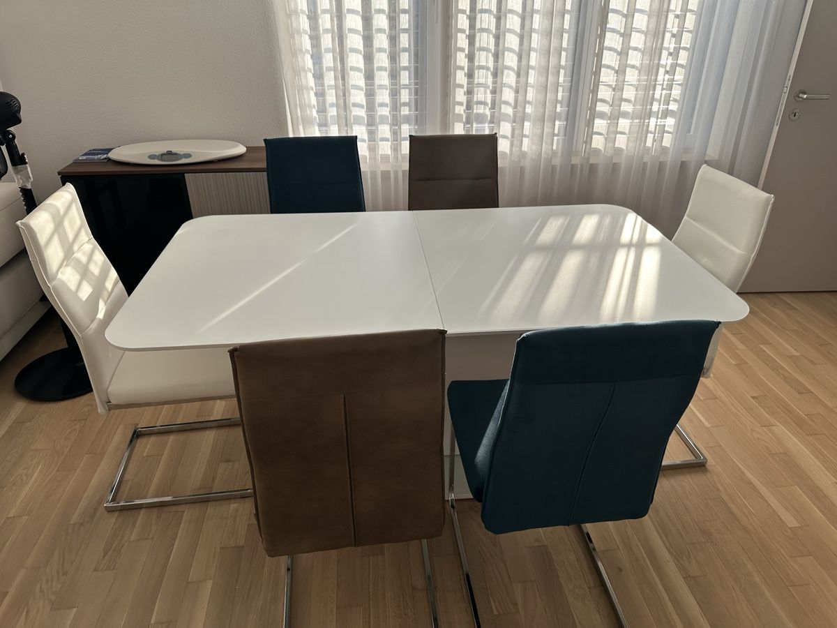 Set di tavolo e panche: Esstisch mit oder ohne Stühle, bis 200cm – Nuovo (secondo la descrizione) da Niederuzwil venduto da kos_6q68