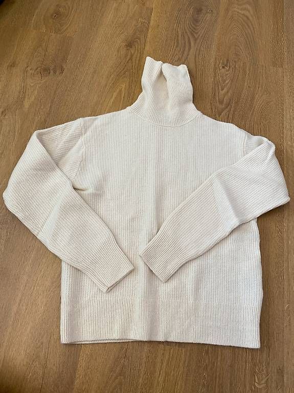 Uniqlo Maglioni & Felpe: WEISSER WOLLPULLOVER VON UNIQLO, GRÖSSE S – Usato da Alberswil venduto da mina012