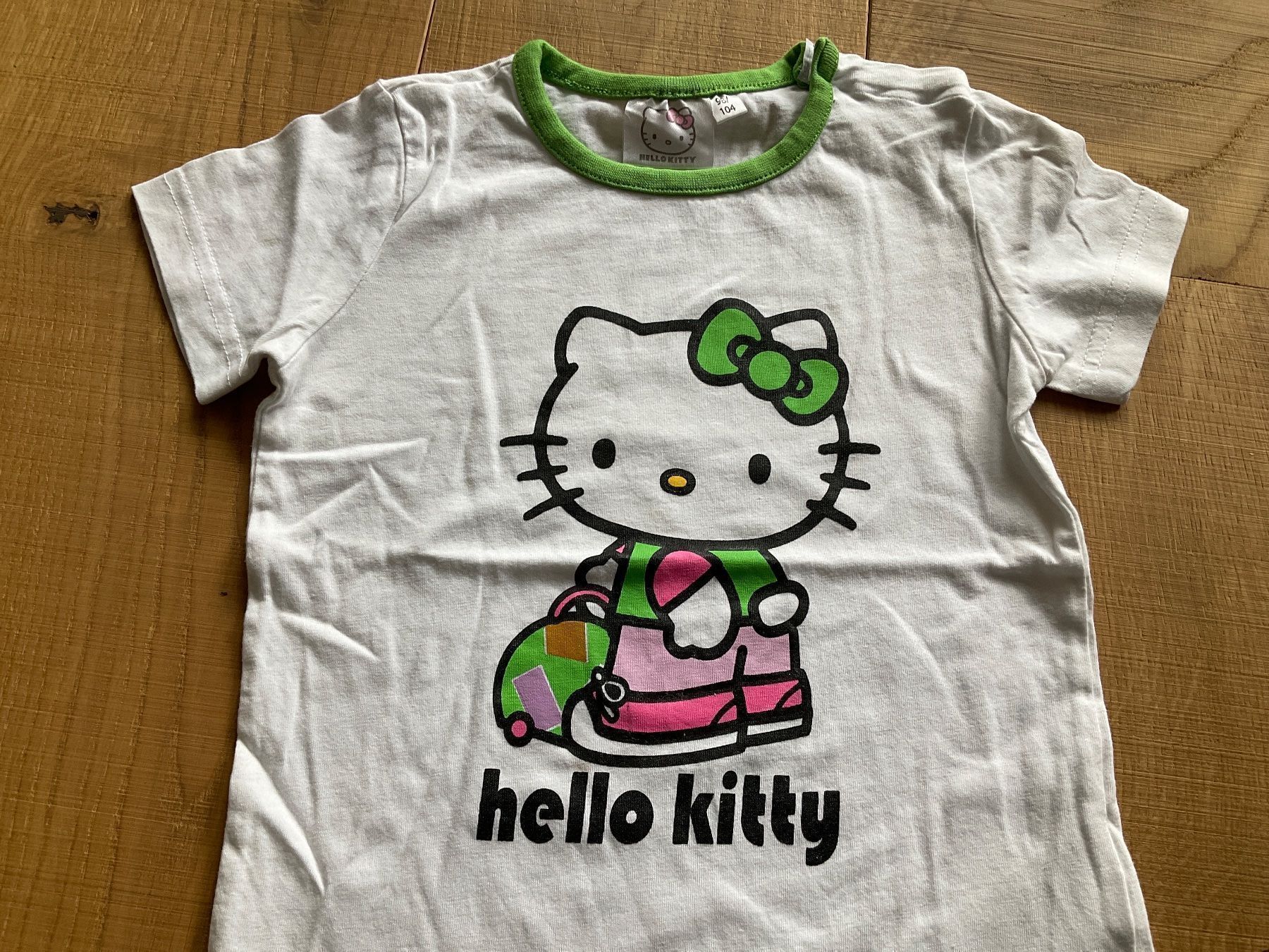 Camicette, T-shirt & Top: 3x Tshirts Gr. 98 – Usato da Winterthur venduto da aionila 1