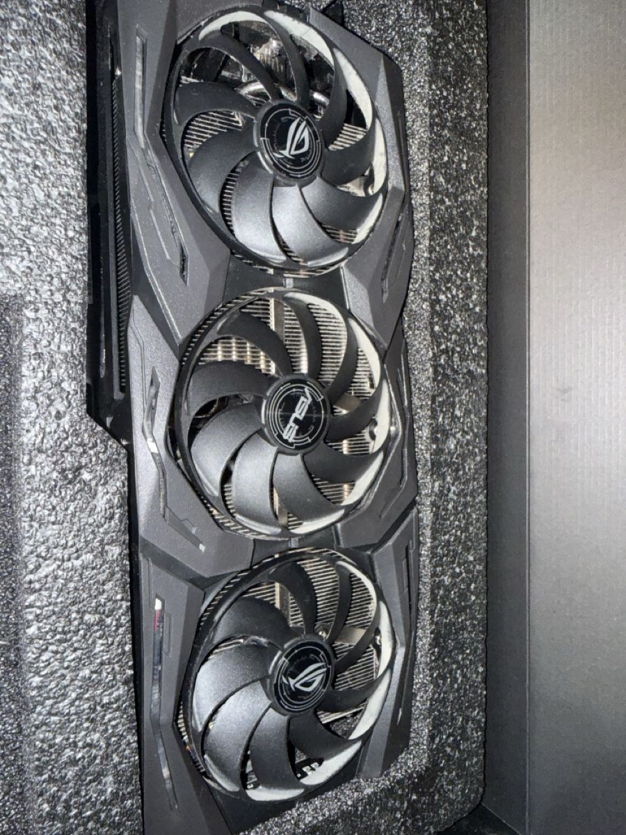 Asus Cartes graphiques: ASUS ROG Strix RTX 2070 Grafikkarte – D'occasion à Bern par fab_tx65