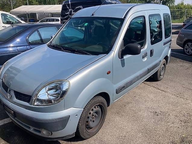 Automobili: RENAULT KANGOO 5 PLACES – Usato da Aire-la-Ville venduto da ven_2v7n 4