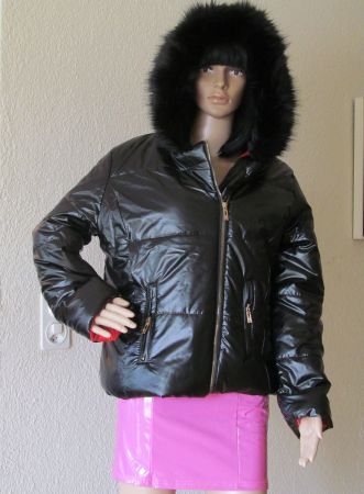 NEU Schwarze Lackjacke Steppjacke Winterjacke Gr. L