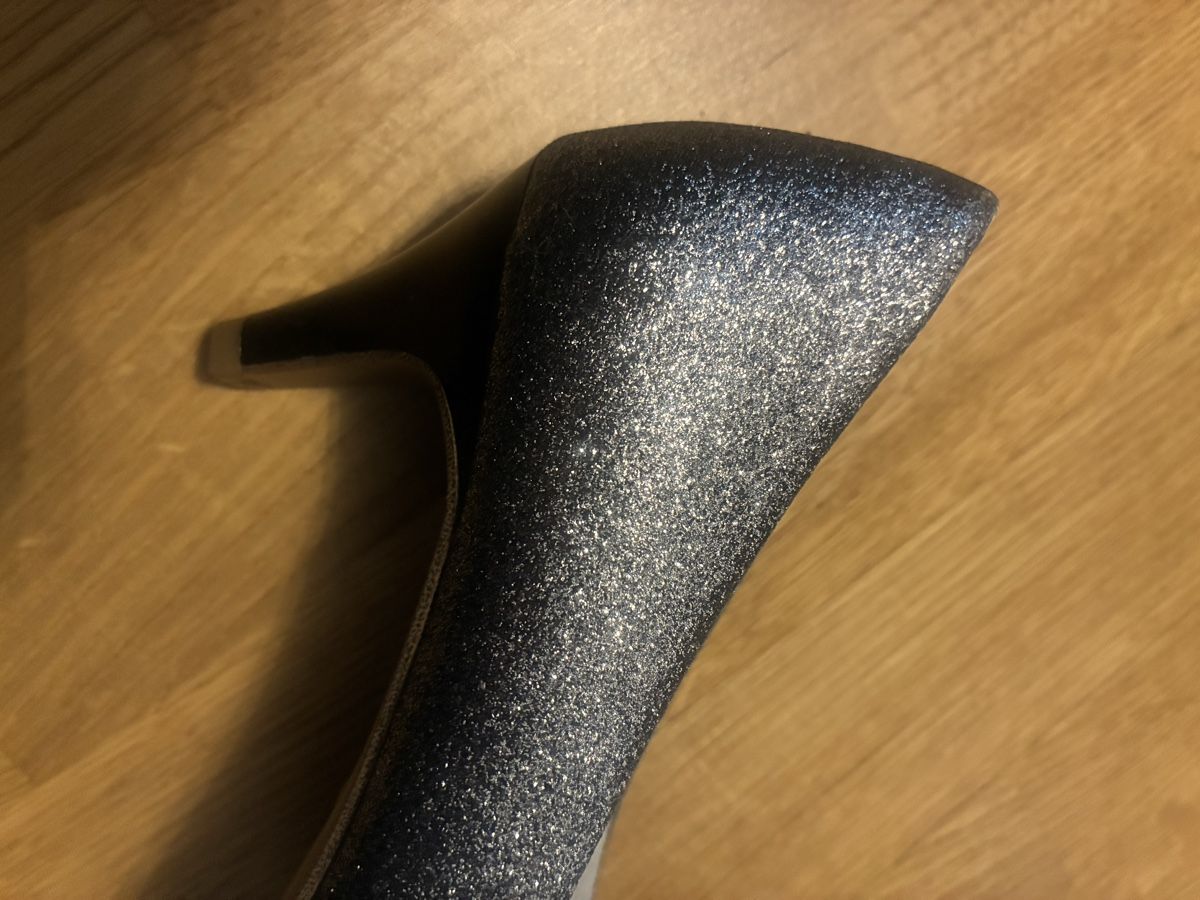 Tamaris Damenschuhe: Tamaris Pumps silber Grösse 40 Glitzer, neu – Neu (gemäss Beschreibung) aus Adliswil von Datty 6
