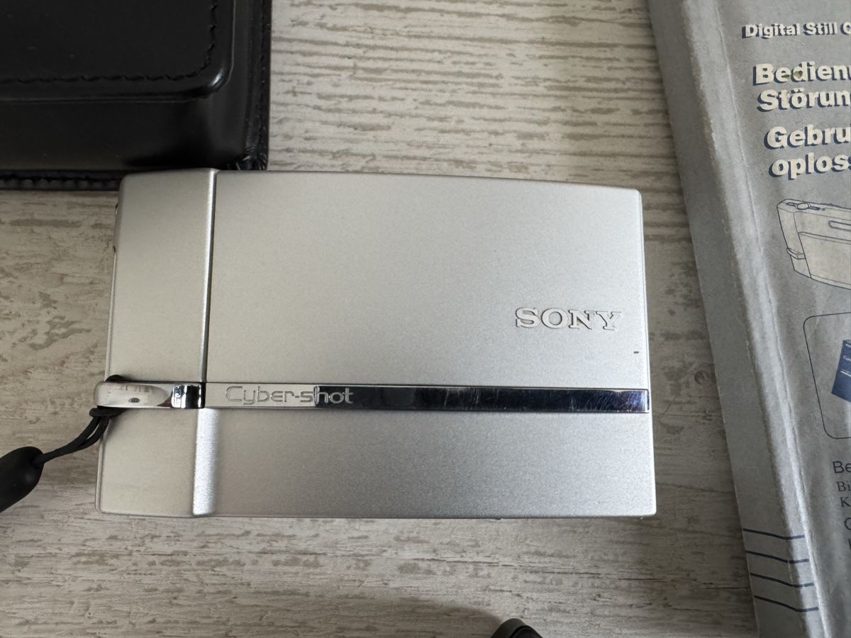 Sony Fotocamera: sony dsc-t30 digitalkamera – Usato da Zunzgen venduto da milesdavis76 1