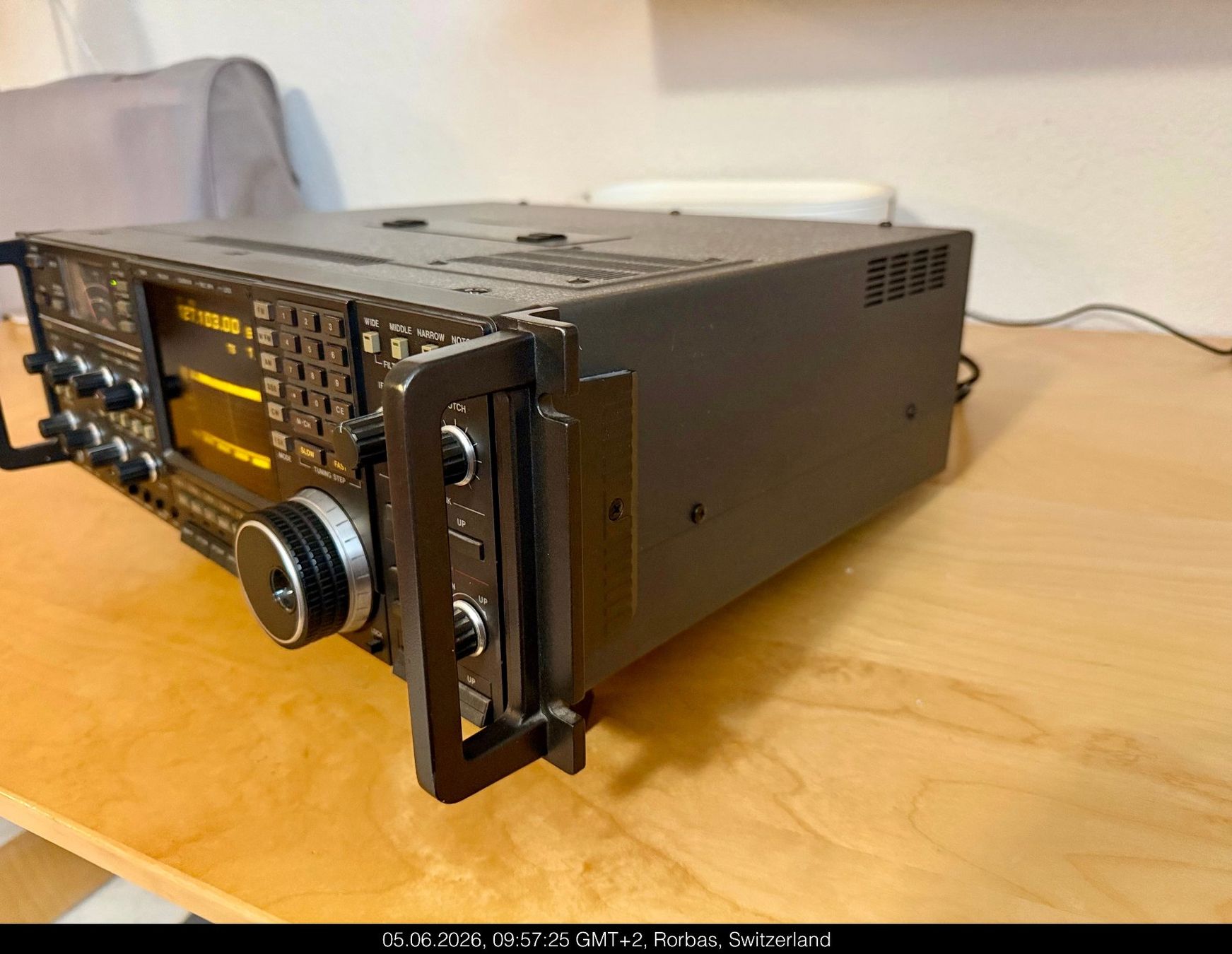 Icom Ricevitori: ICOM R9000, HF, VHF, UHF Communication Receiver – Usato da Embrach venduto da Rolf7729 2