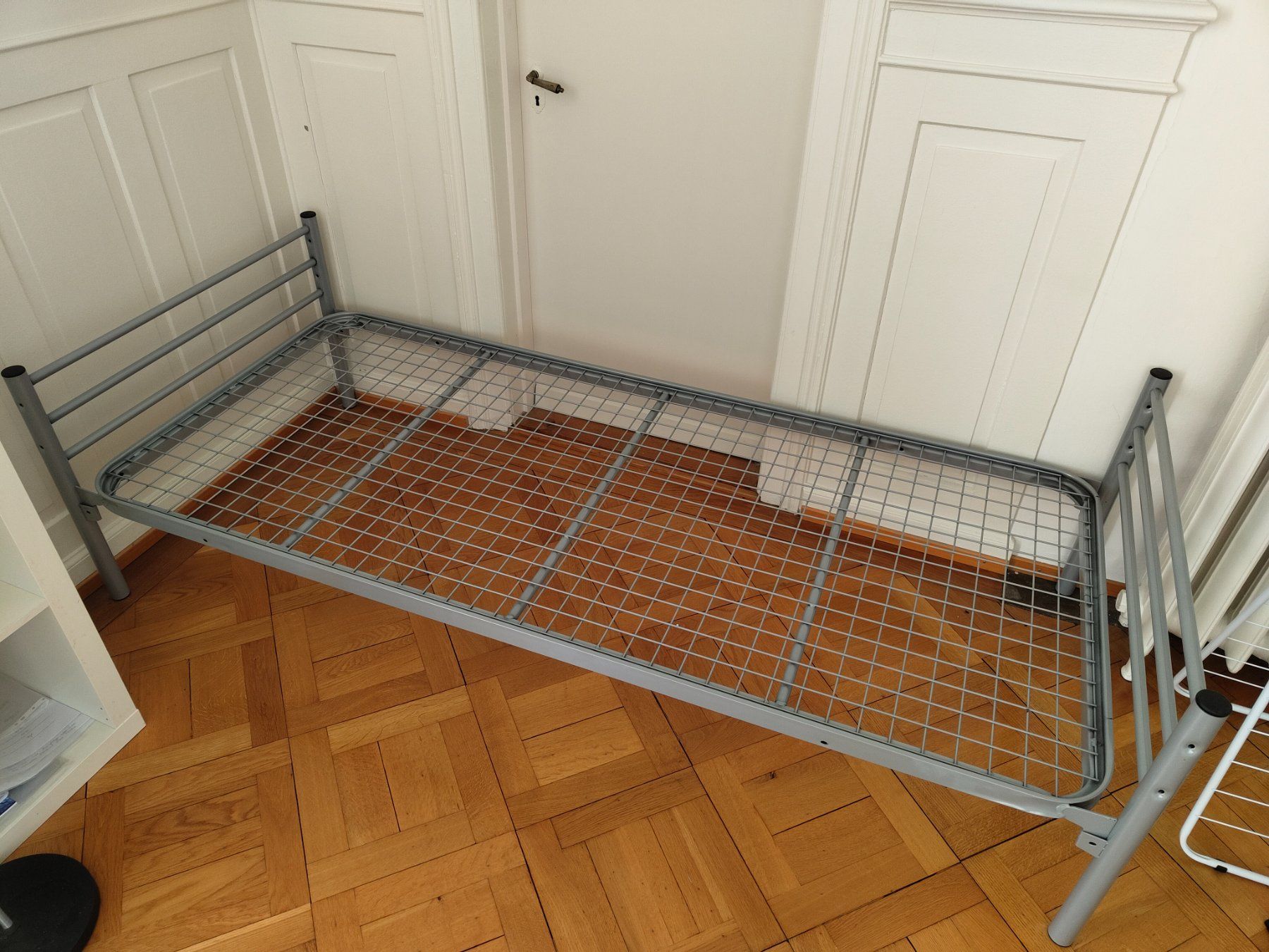 Betten: Einzelbett Metall – Gebraucht aus Regensdorf von kat_5n2y 1