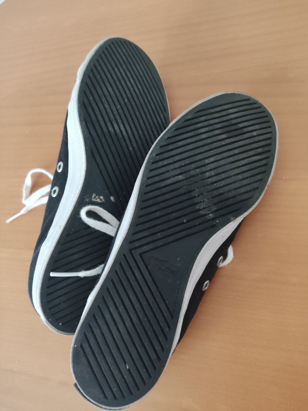 Lacoste Scarpe da donna: Schuhe la coste 37 schwarz – Usato da Münchenbuchsee venduto da Cori1968 3