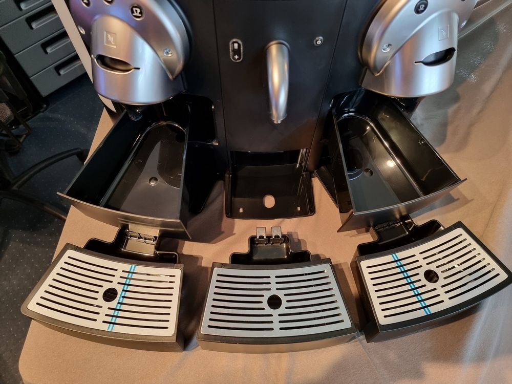 NESPRESSO GEMINI CS200 CS203 Typ 733 neue Schalen Topzustand Kaufen