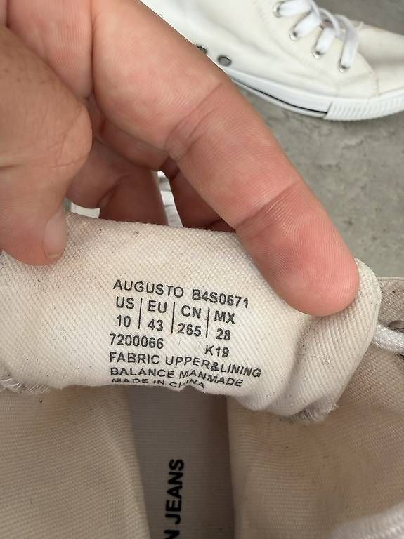 Chaussures femmes: Calvin Klein Sneaker – D'occasion à Hagenbuch ZH par Bimbolino93 1