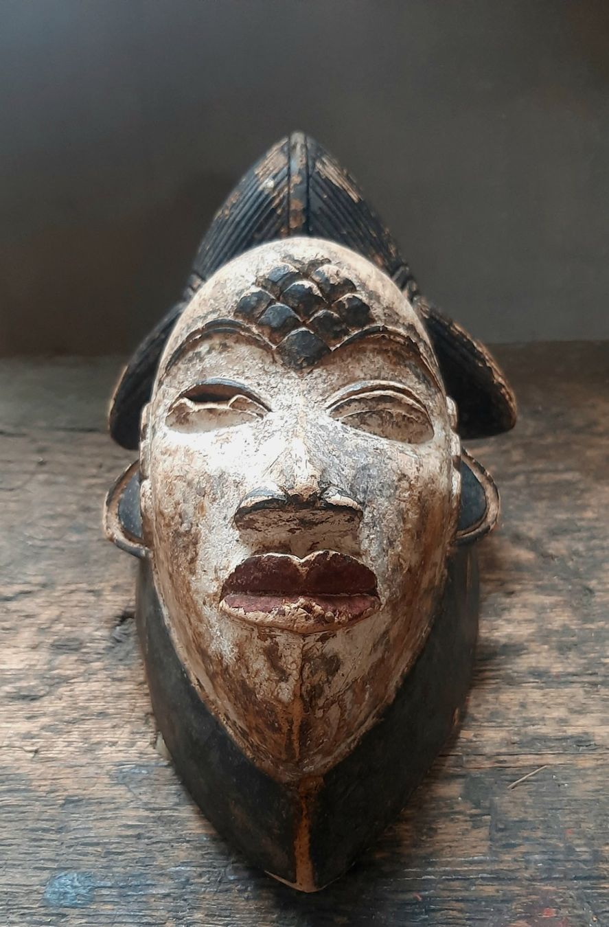 Internationale Kunst: Antike afrikanische Maske – Gebraucht aus Arbon von torso444 1