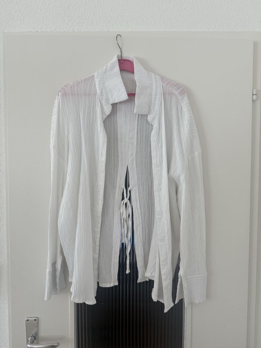 Chemisiers: Damen Bluse Langarm Weiss Grösse M/L  – Neuf (Voir description) à Zumikon par naiischoen 2