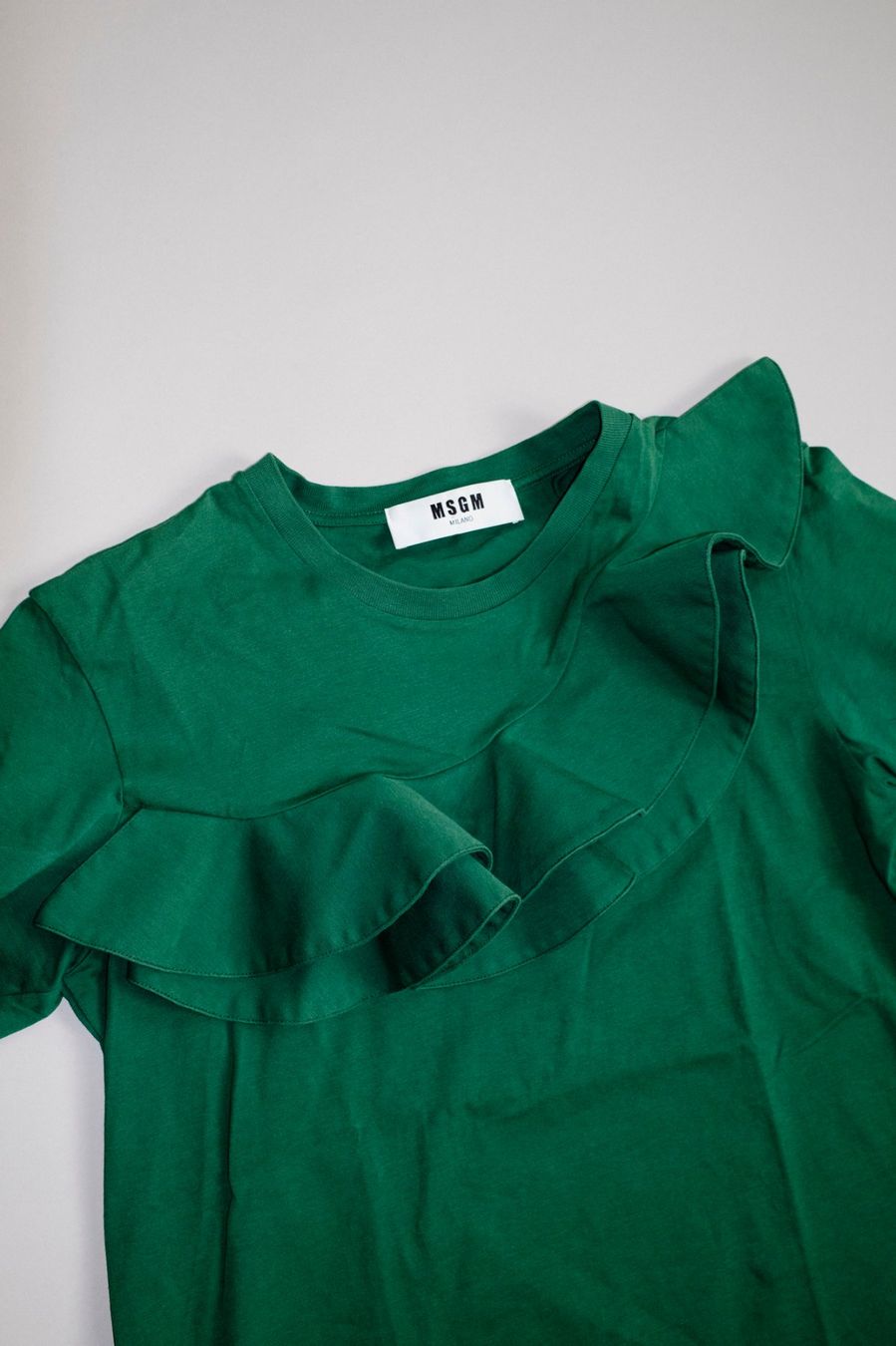 MSGM T-shirt: MSGM T-Shirt mit Volants, Gr. S – Usato da Zürich venduto da pinkmilkyway 2
