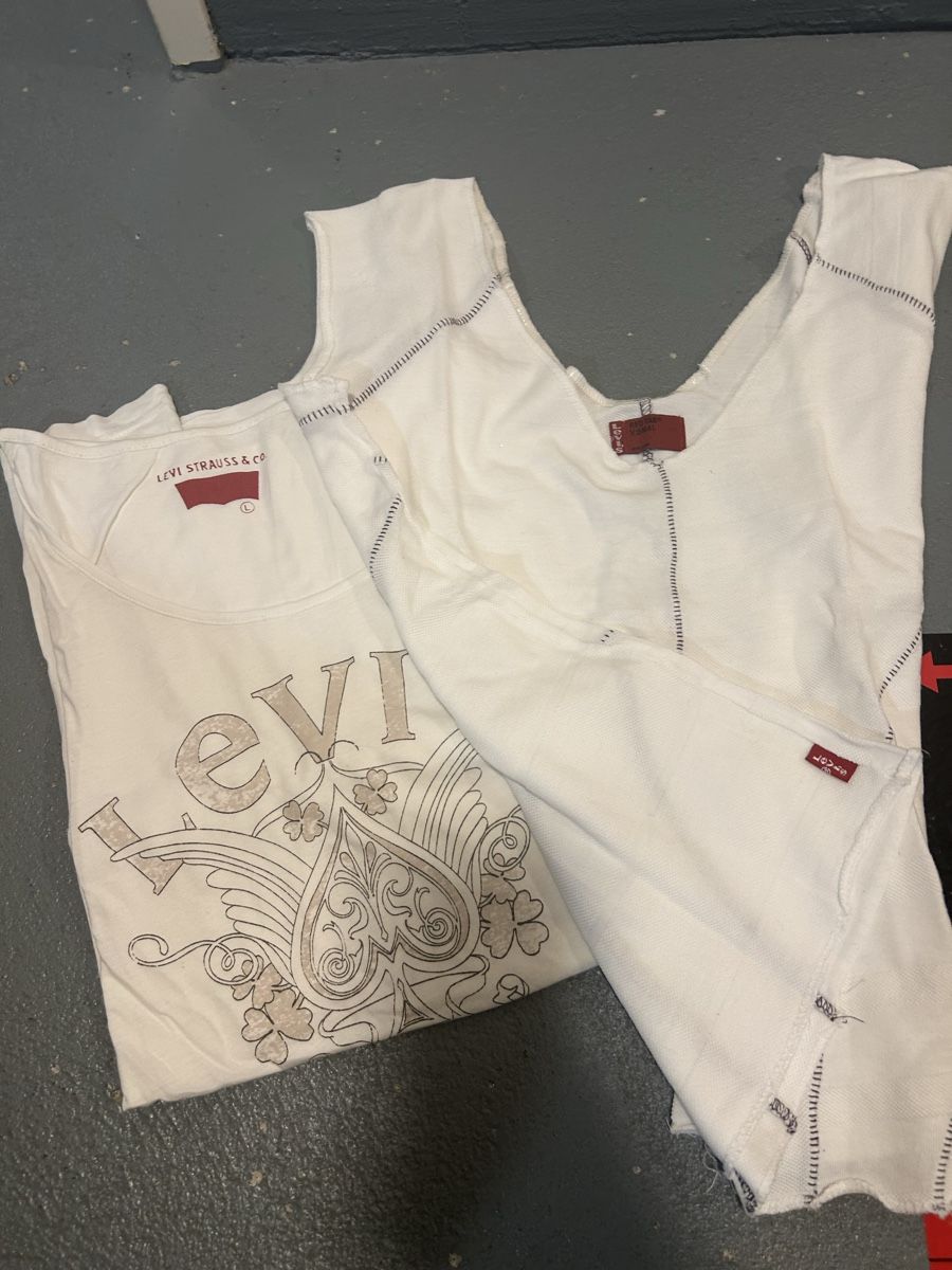 Levi's Lotti di vestiti: Levi‘s 2x – Nuovo (secondo la descrizione) da Wynau venduto da eclub