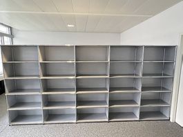 USM Haller Regal Mattsilber in Top Zustand