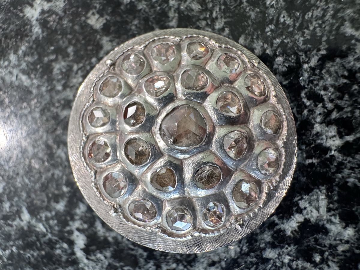 Spille & Fermagli: Brooch - 18k white gold base, silver setting, rough diamonds – Usato da Zürich venduto da 613_g8jy 3