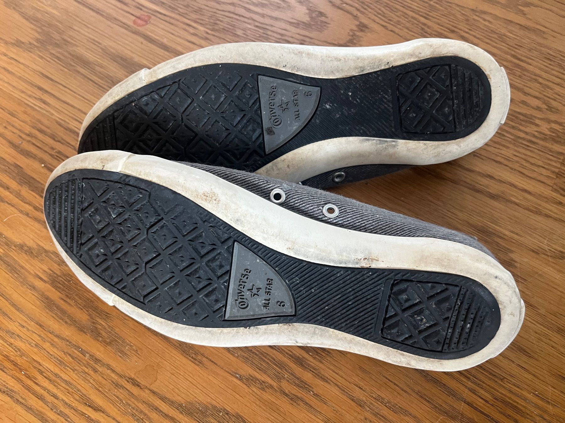 Converse Scarpe da donna: Converse flache Sohle Grösse 37/6 – Usato da Zürich venduto da car_cr6w 2