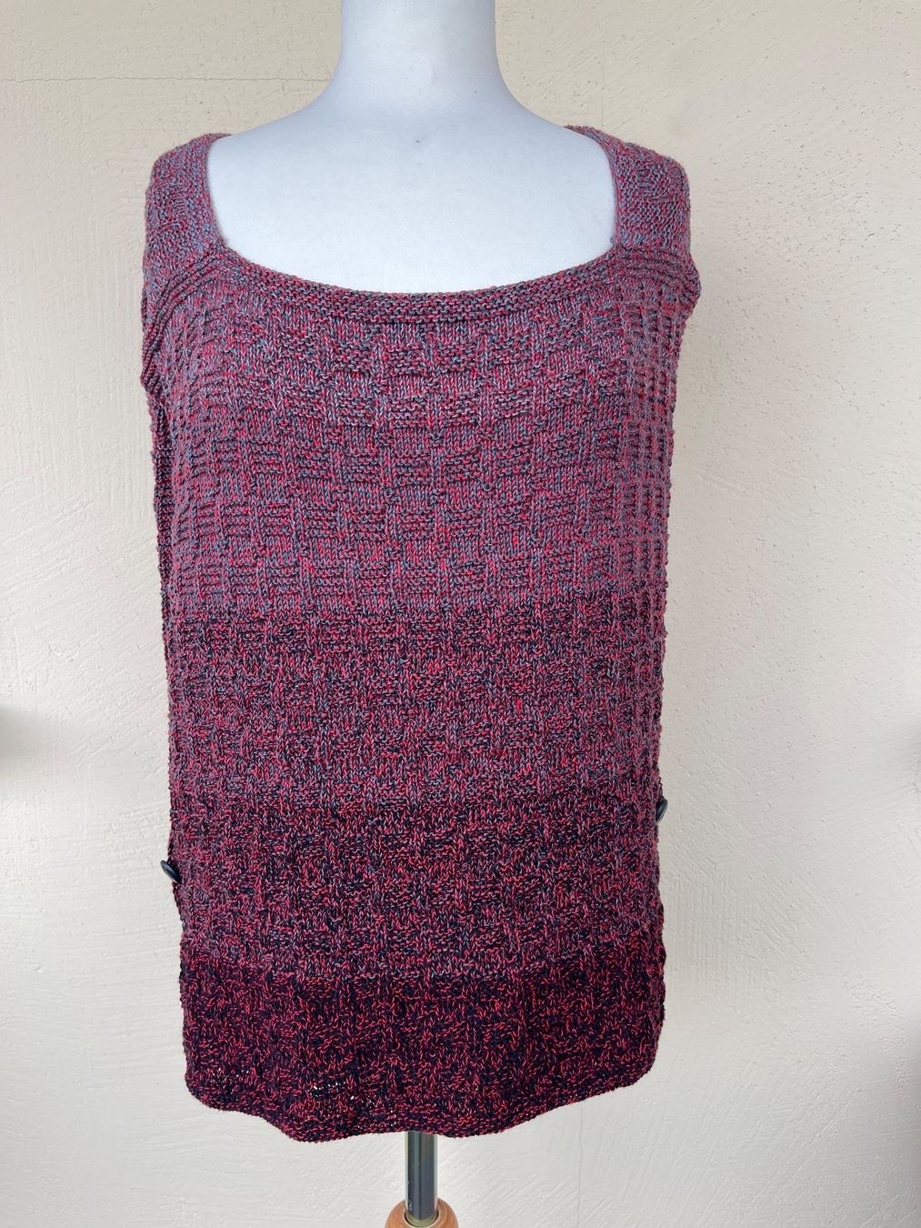 Altro in  Abbigliamento & Accessori: Poncho, rot/grau – Nuovo (secondo la descrizione) da Urnäsch venduto da pas_5r9c