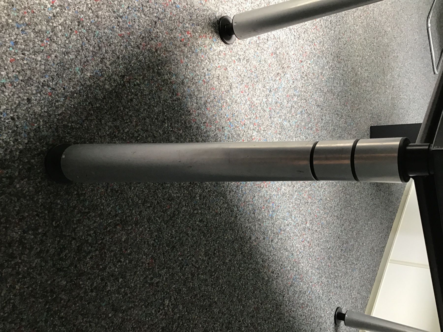 Tavoli: Tisch Steinoptik Metallbeine 80cm x 160cm – Usato da Hünenberg venduto da Electron0 3