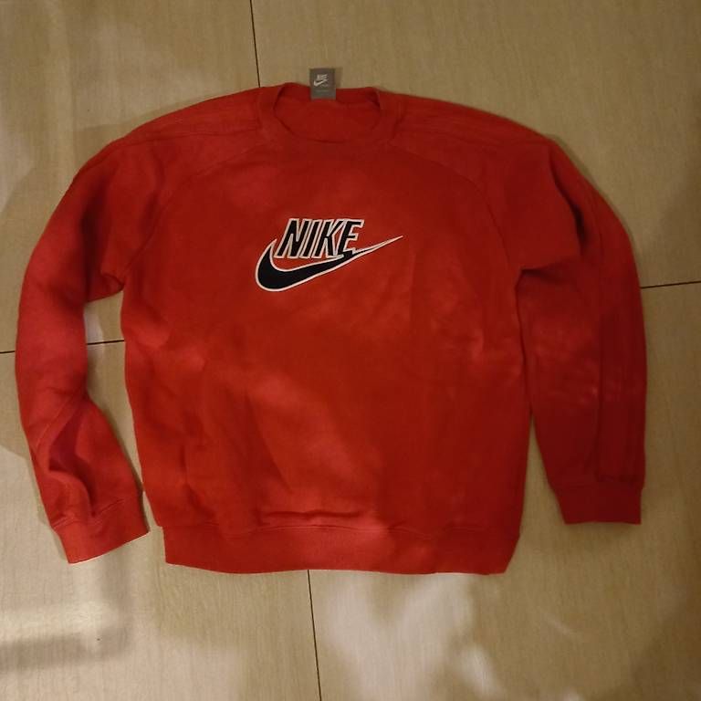 Nike Maglioni & Felpe: Pull Nike Vintage – Usato da Bex venduto da Sakito